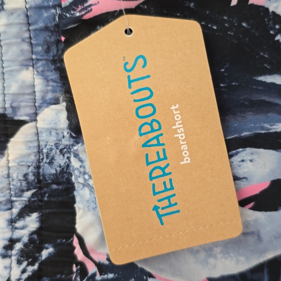 THEREABOUTS BRAND BOYS MULTI COLORED SWIM TRUNKS BOARD SHORTS SIZE XL 18/20 - Picture 3 of 15